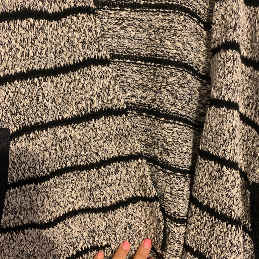 Striped cardigan - Picture 4 of 6